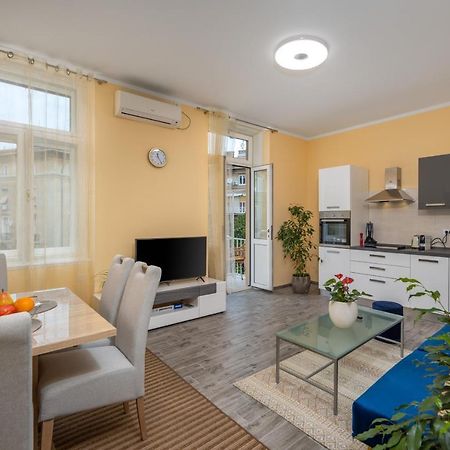 Riviere Luxury Apartment غييكا المظهر الخارجي الصورة