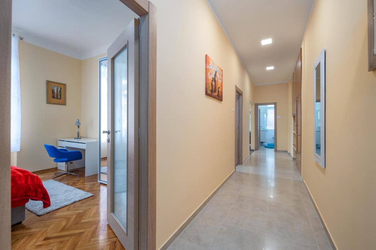 Riviere Luxury Apartment غييكا المظهر الخارجي الصورة